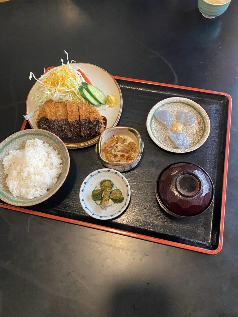 一宮で美味しい定食を提供してくれるひし川さん！おすすめはみそカツと焼肉定食！